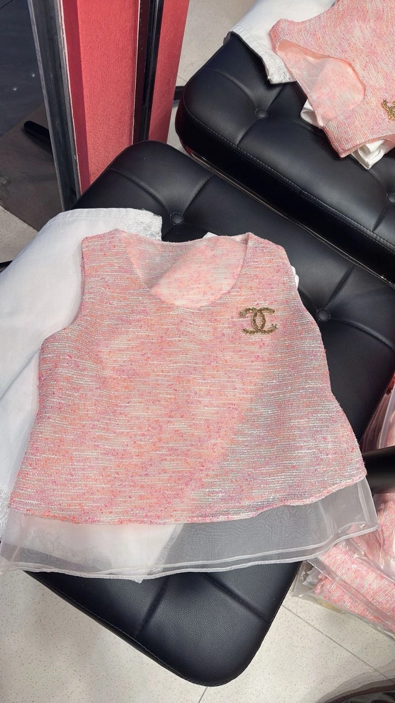 Chanel Vest AllSeason 109572
