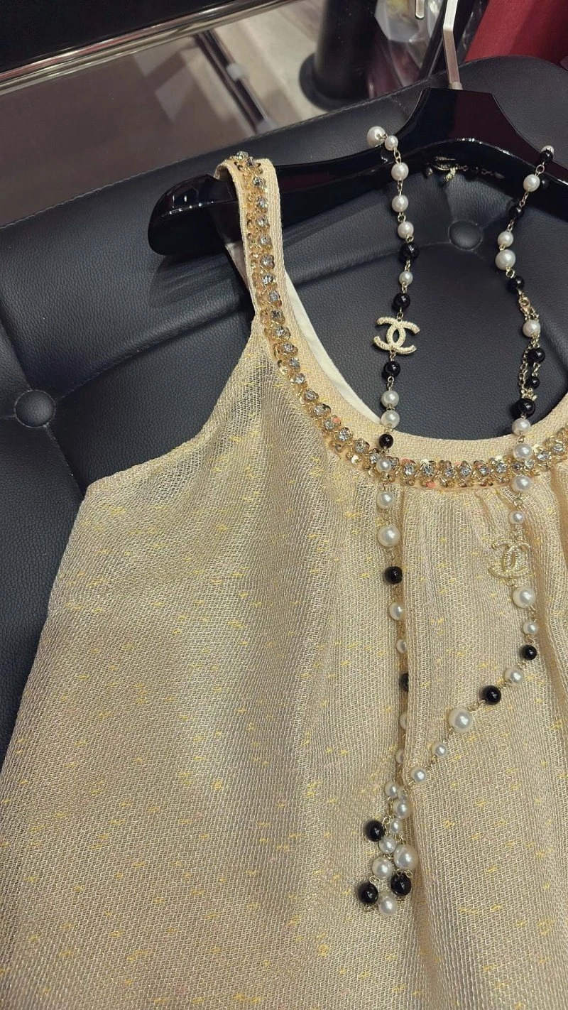 Chanel Vest FreshLook 109574