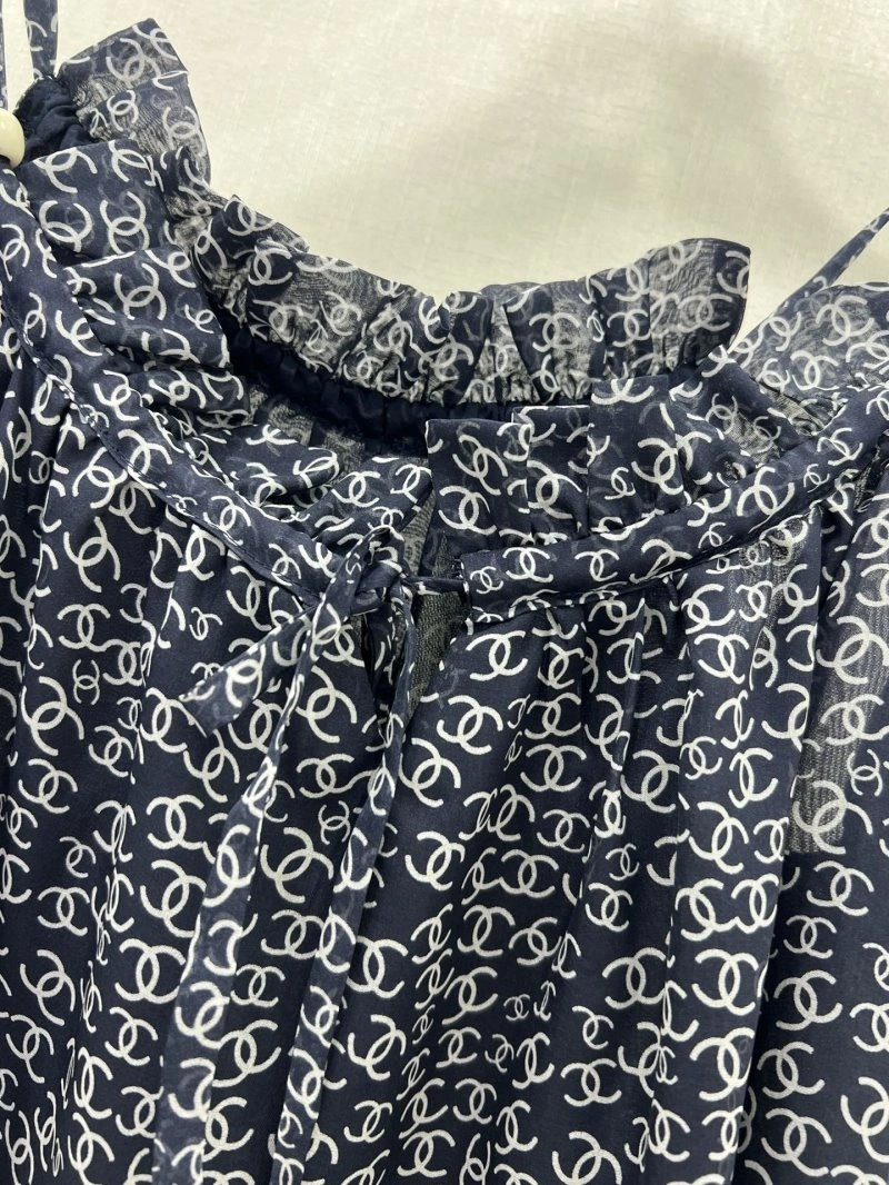 Versatile Chanel Vest 109563