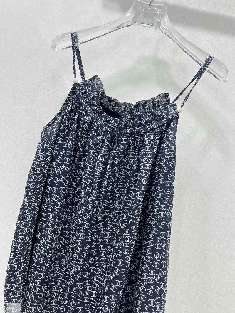 Versatile Chanel Vest 109563
