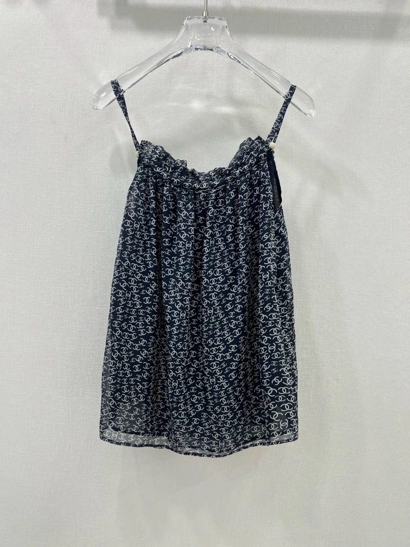 Versatile Chanel Vest 109563