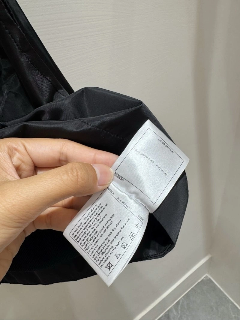 Lightweight Chanel Vest 109571