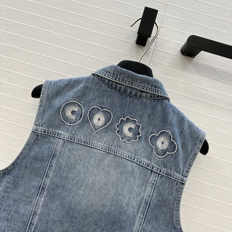 Elegant Chanel Vest 109577
