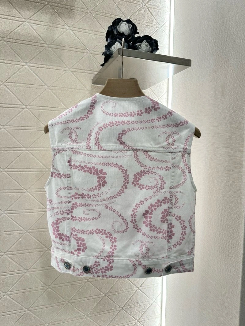 Minimalist Chanel Vest 109554
