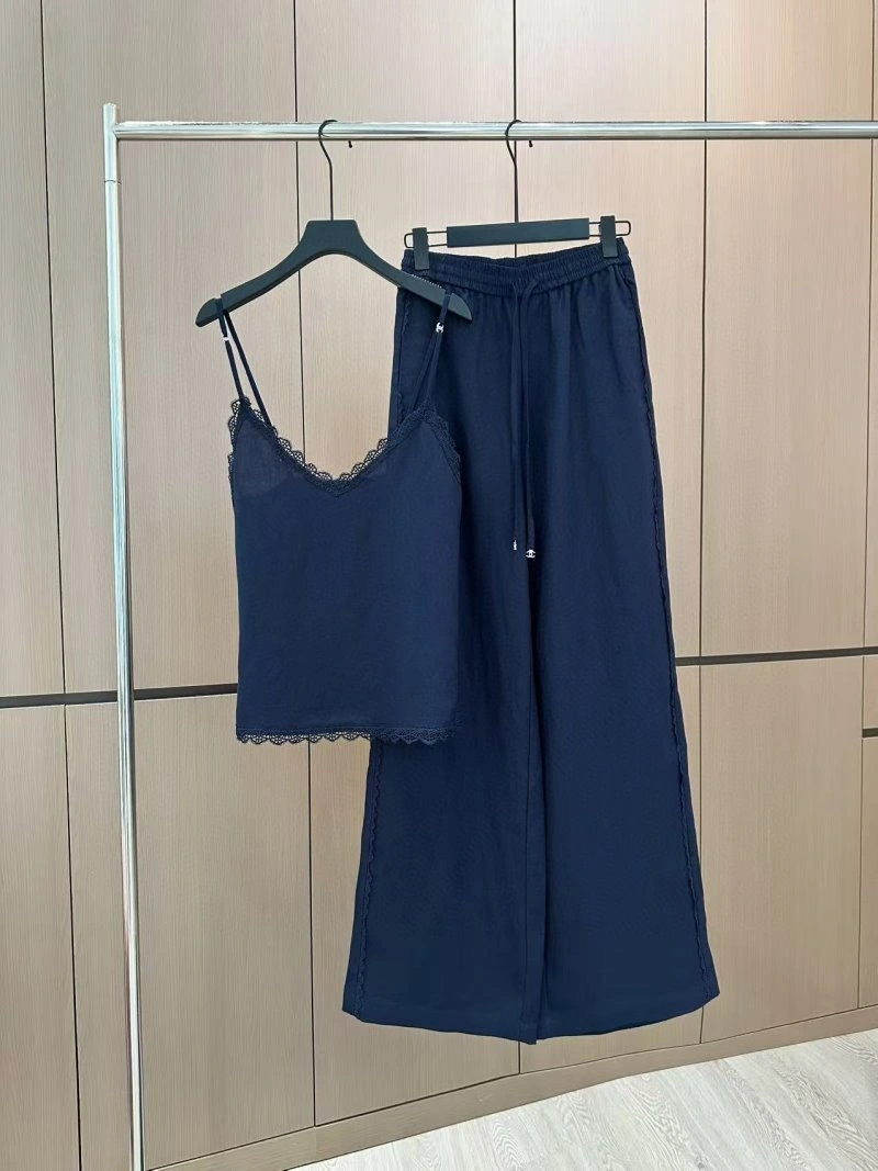 Chanel Vest AllSeason 109547