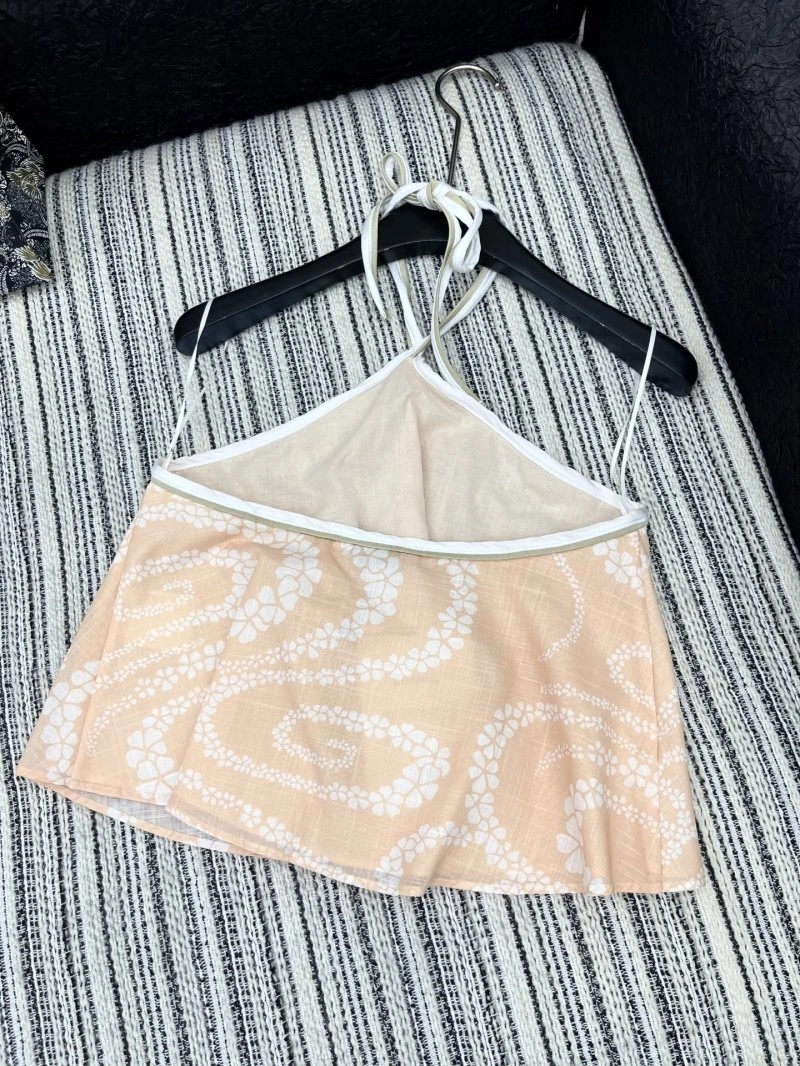 Contemporary Chanel Vest 109533