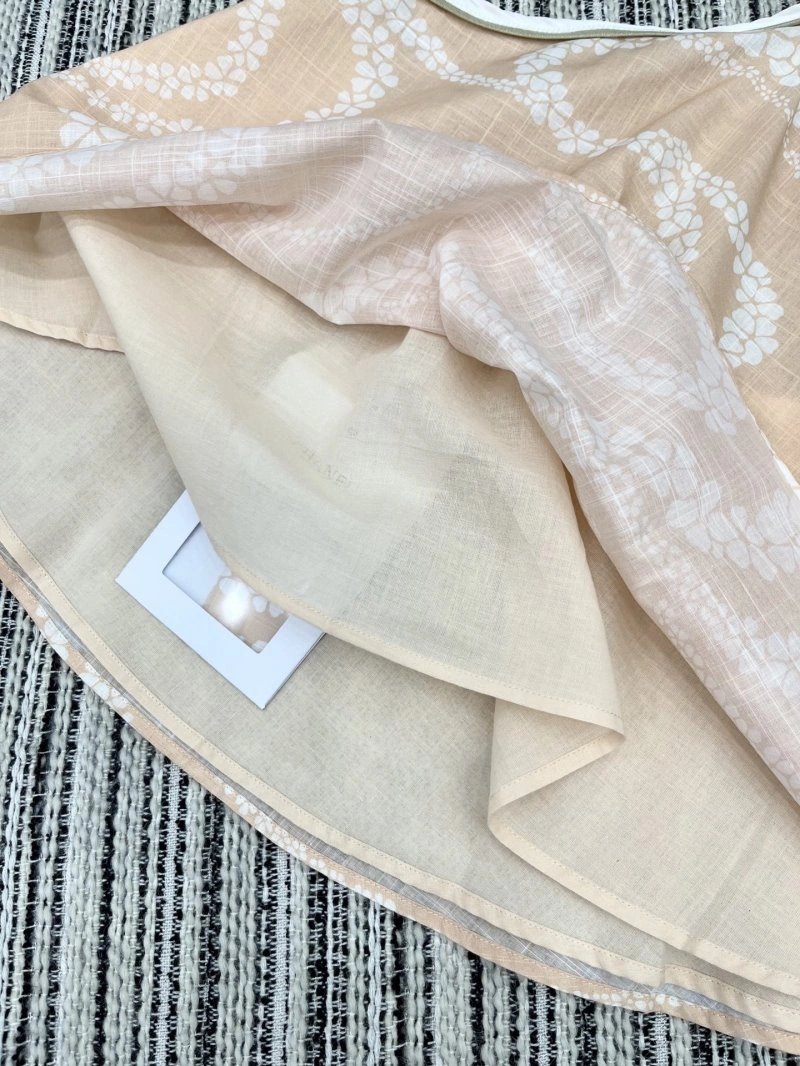 Contemporary Chanel Vest 109533