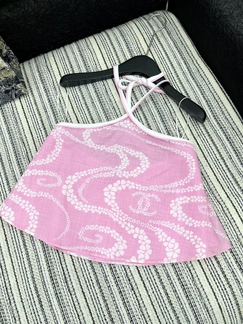Contemporary Chanel Vest 109533