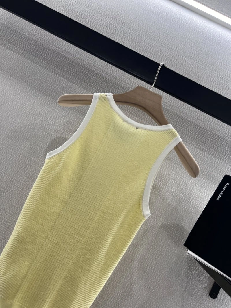 Chanel Vest Seasonal 109538