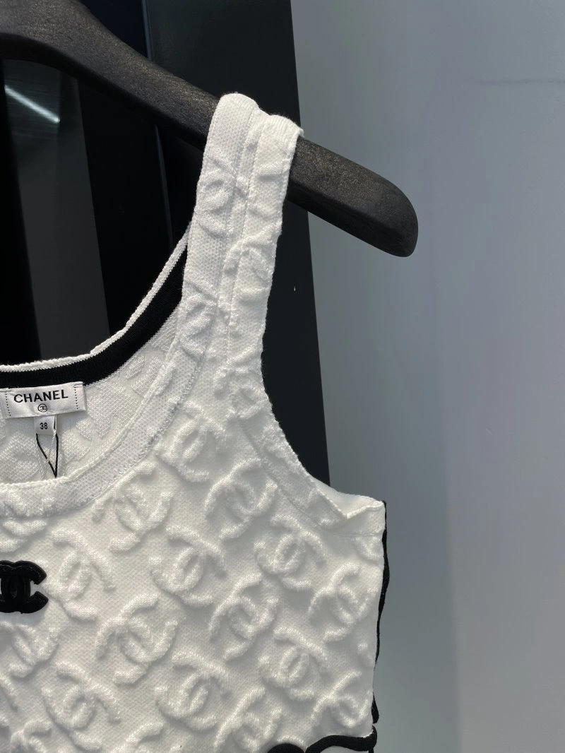 Chanel Vest FashionForward 109522
