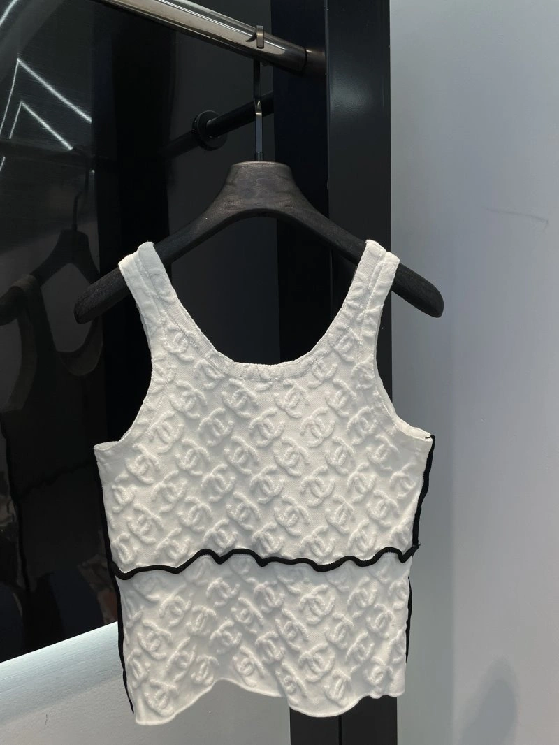 Chanel Vest FashionForward 109522