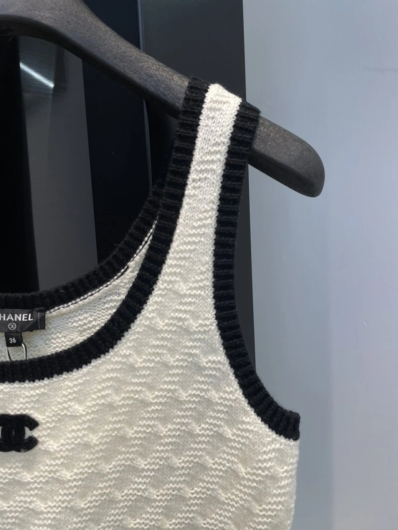 Chanel Vest Lightweight 109525