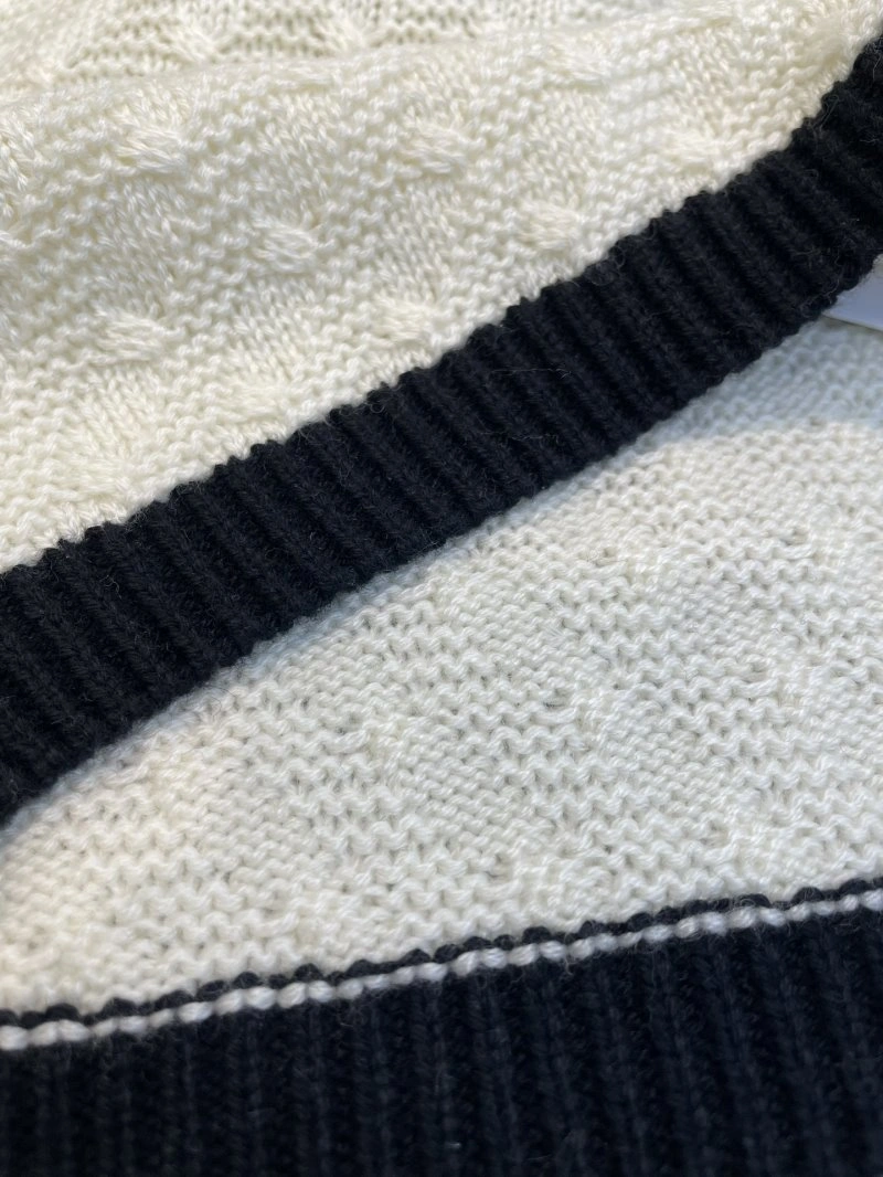 Chanel Vest Lightweight 109525