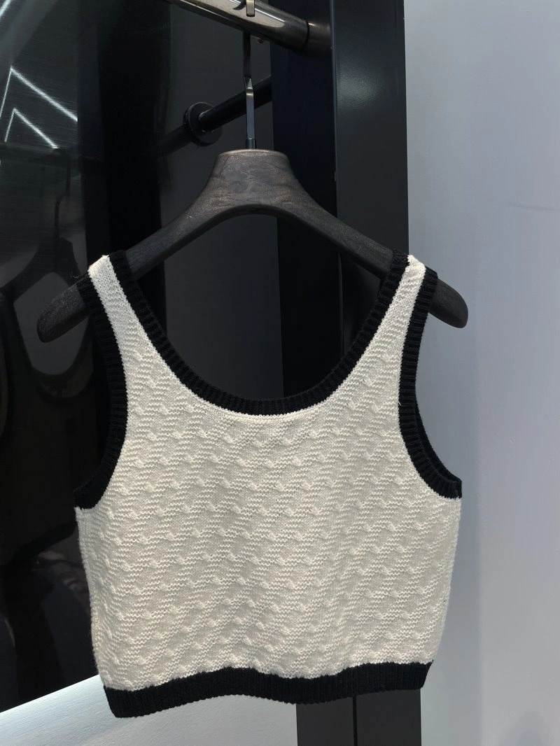 Chanel Vest Lightweight 109525