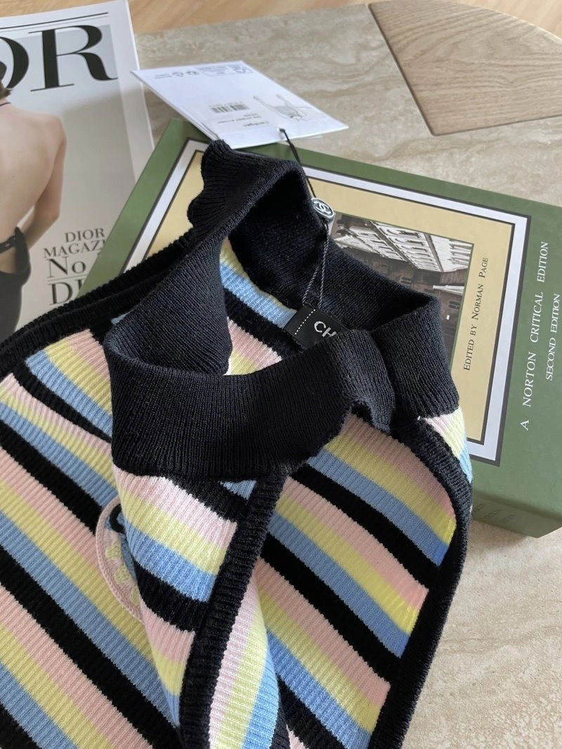 ZipUp Chanel Vest 109408