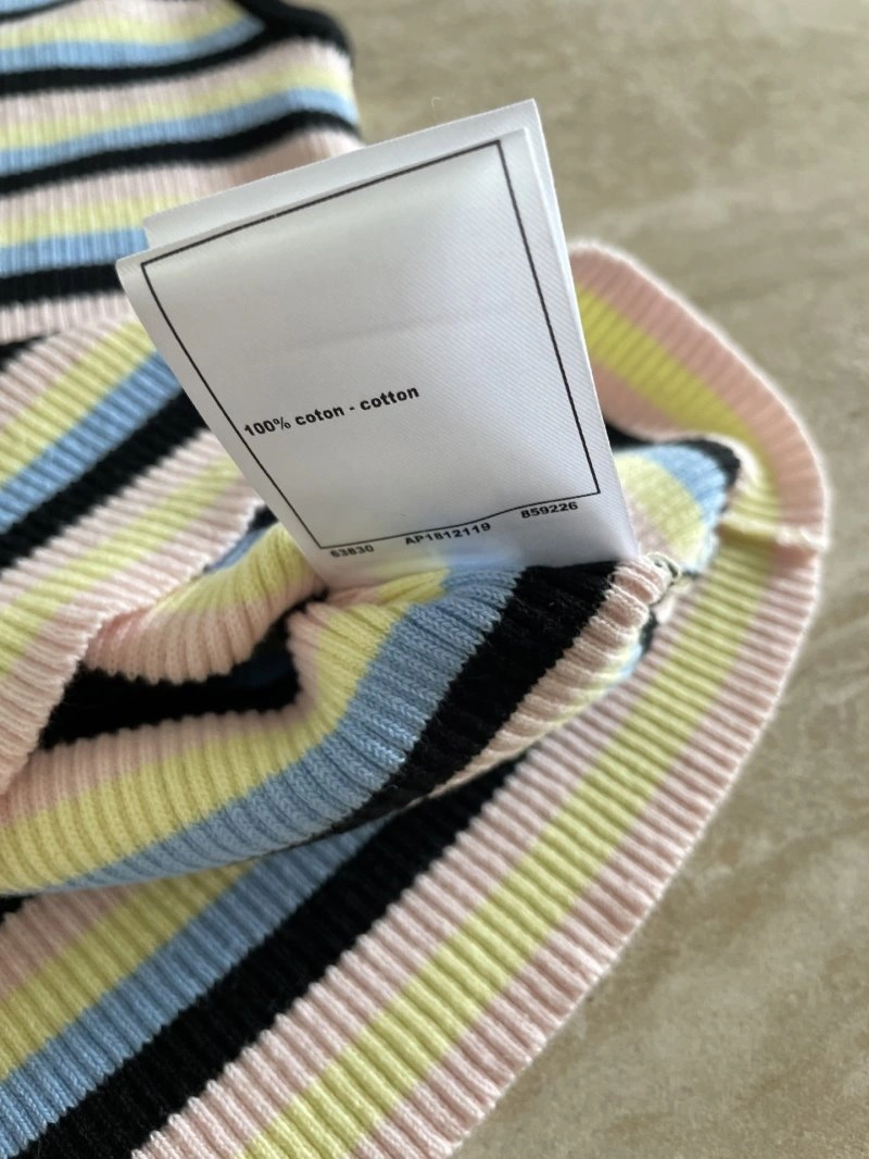 ZipUp Chanel Vest 109408
