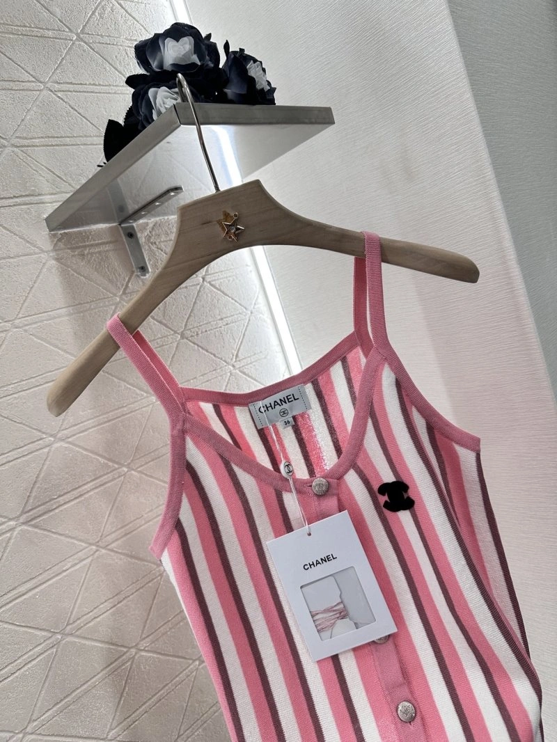 Chanel Vest Functional 109414