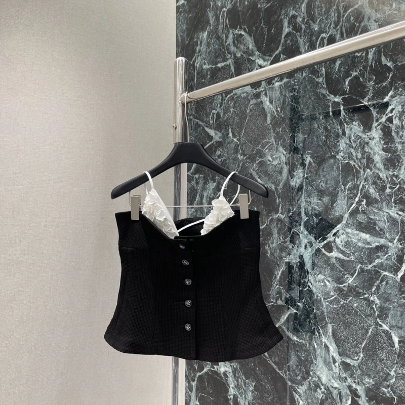 Chanel Vest Minimalist 109389