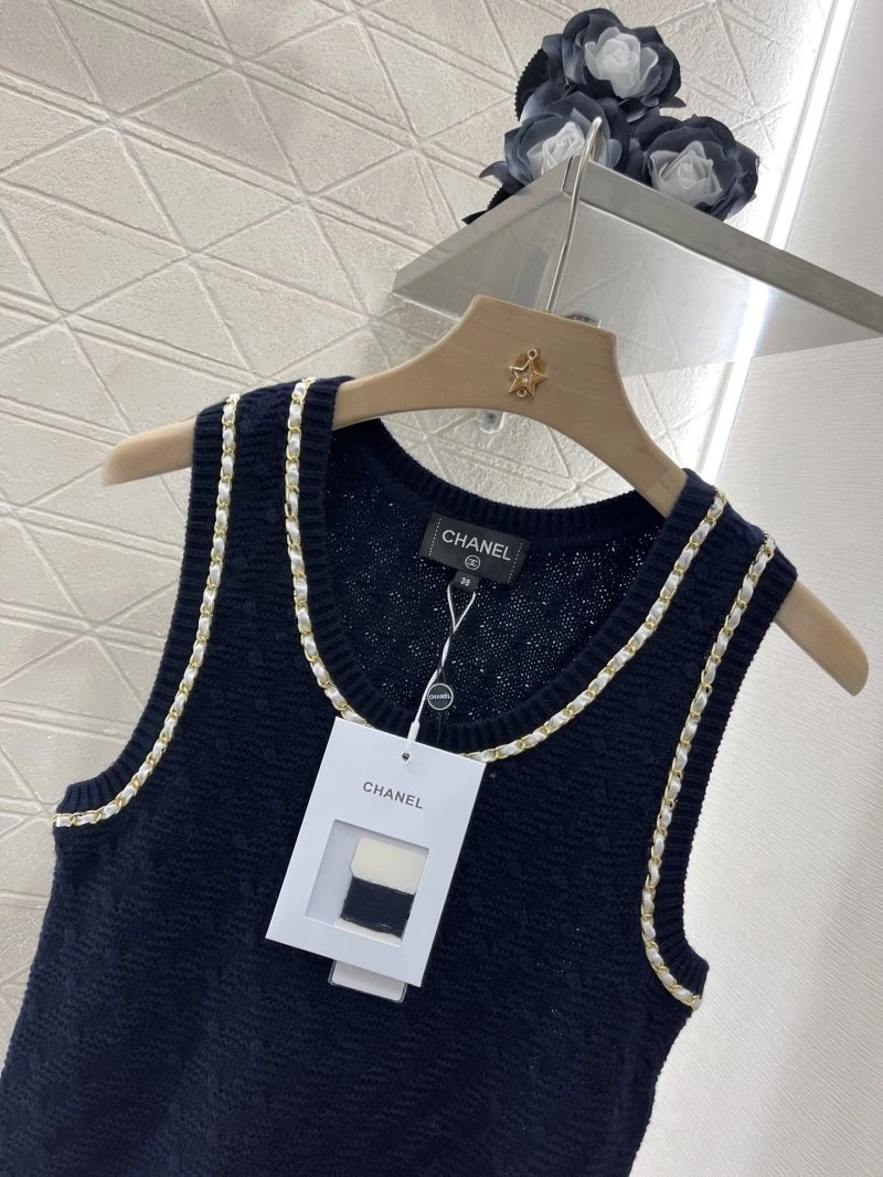 Chanel Vest Stretchable 109385