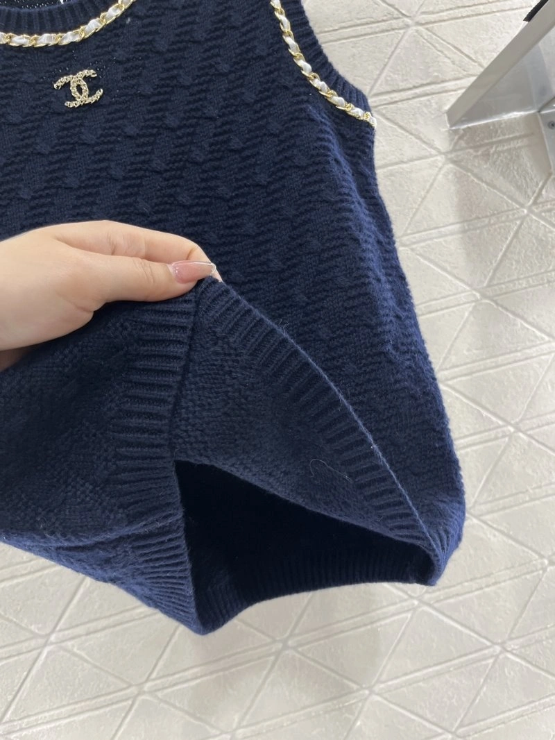Chanel Vest Stretchable 109385