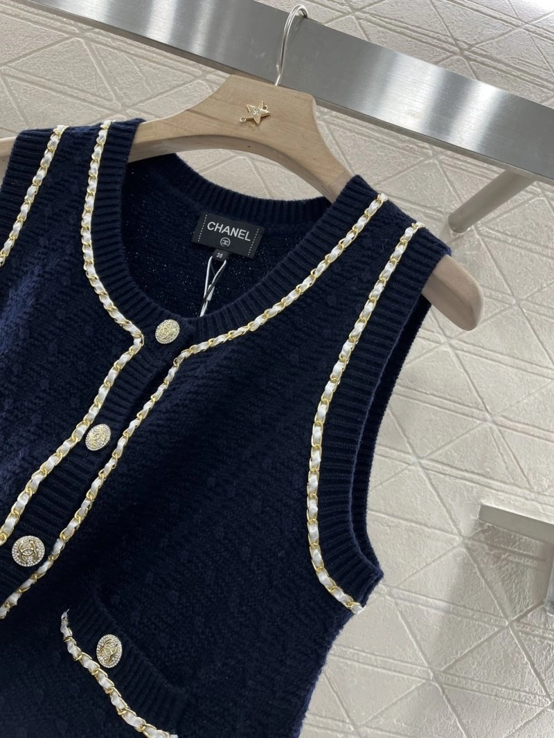 Reliable Chanel Vest 109387
