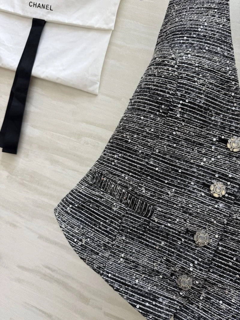 Chanel Vest Sophisticated 109379