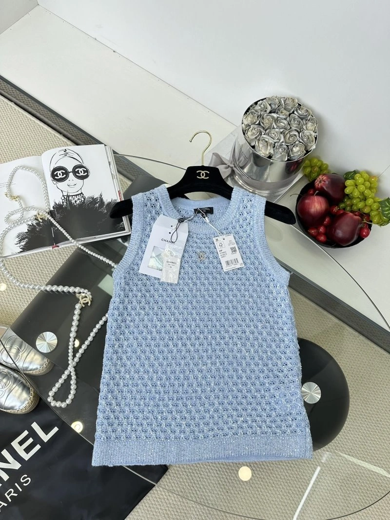 Effortless Chanel Vest 109376