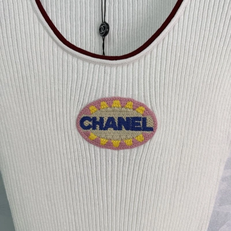 Contemporary Chanel Vest 109364