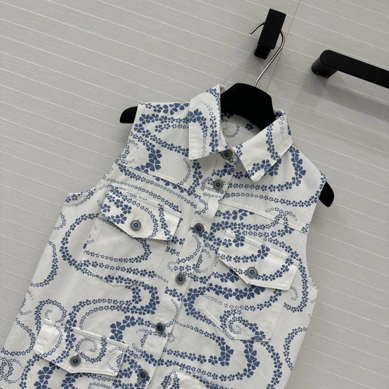 Chanel Vest Sleek 109351