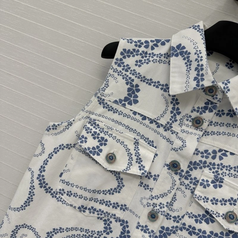 Chanel Vest Sleek 109351