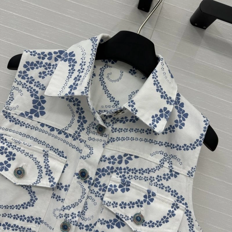 Chanel Vest Sleek 109351