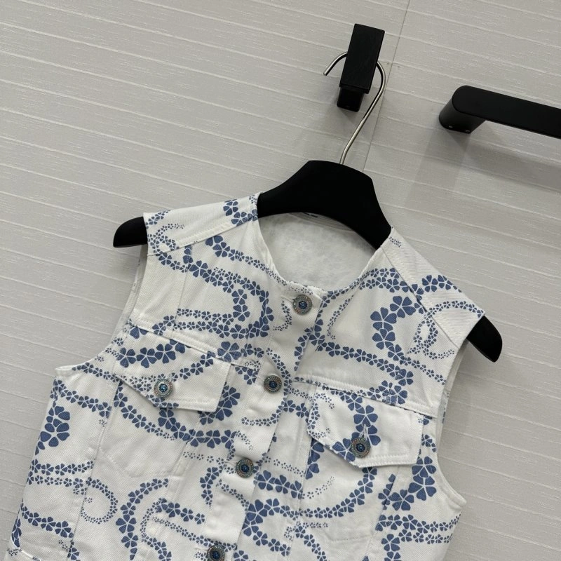 Chanel Vest GoodFit 109355