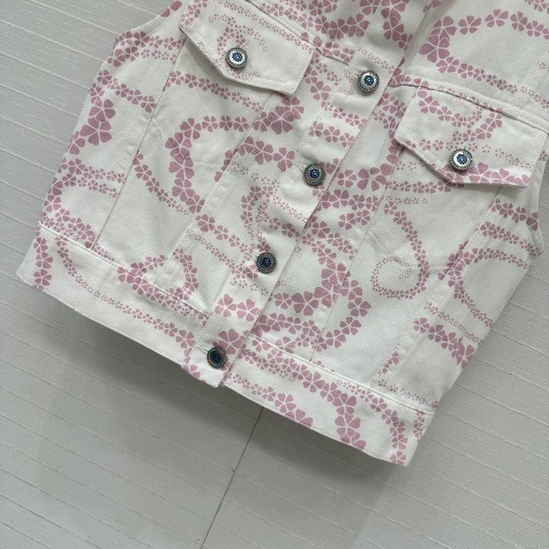 EyeCatching Chanel Vest 109368