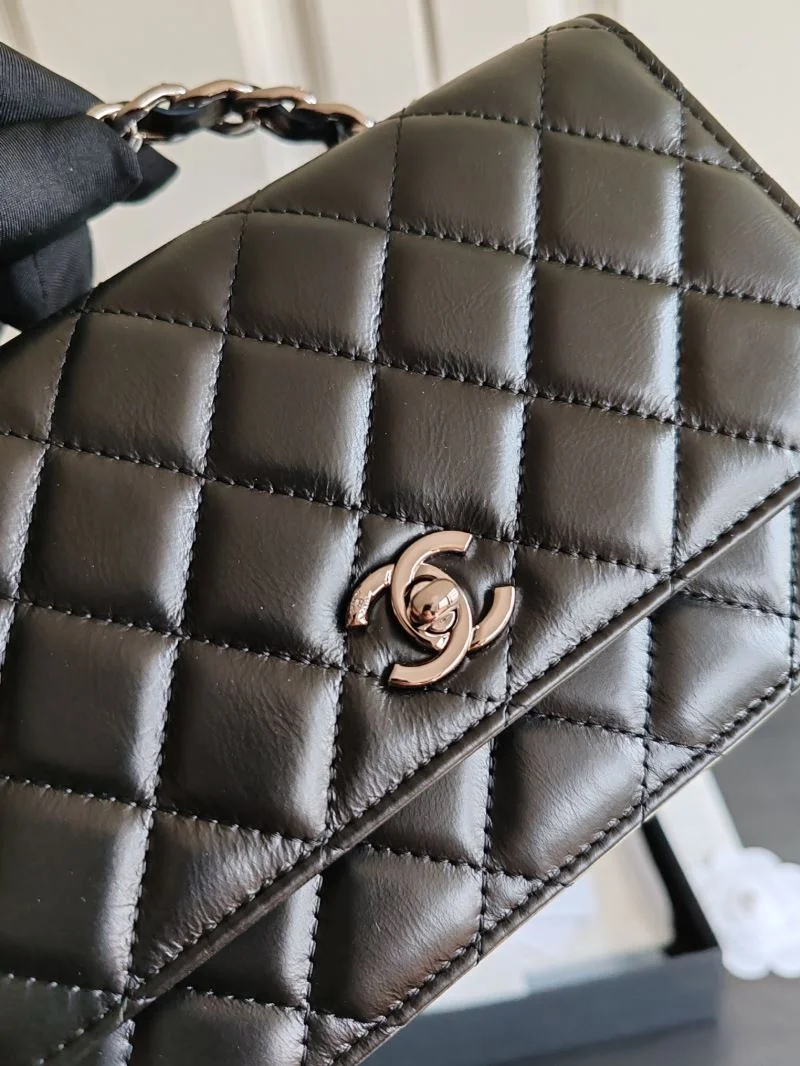 EyeCatching Chanel WOC Bags 54152