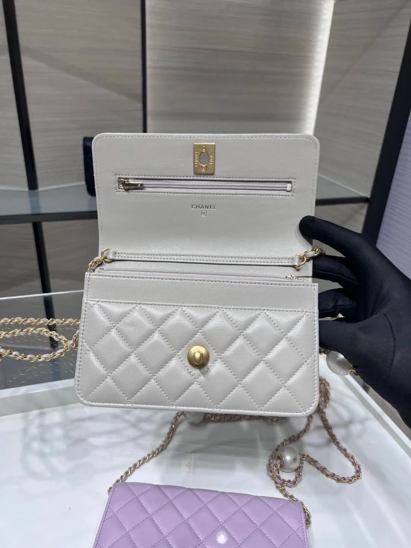 TechFriendly Chanel WOC Bags 54134