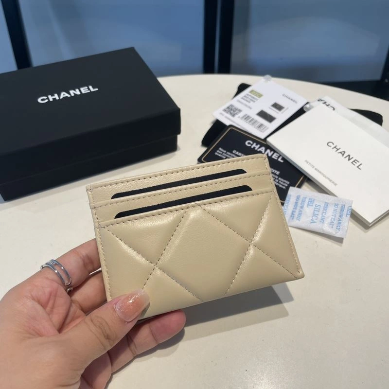 Chanel Wallet Purse Snug 69060