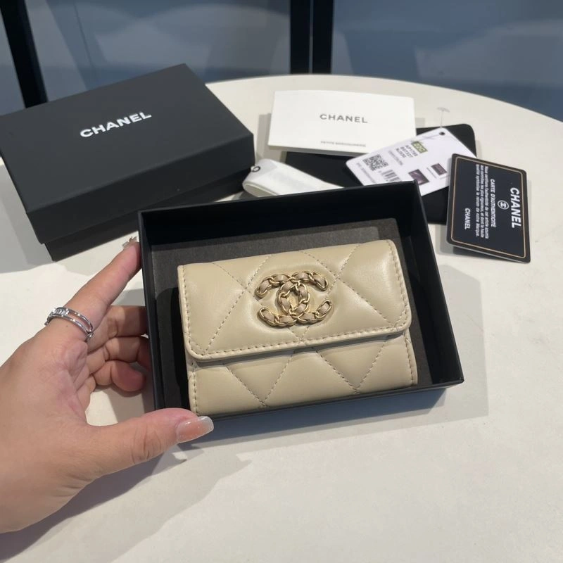Chanel Wallet Purse Elegant 69072