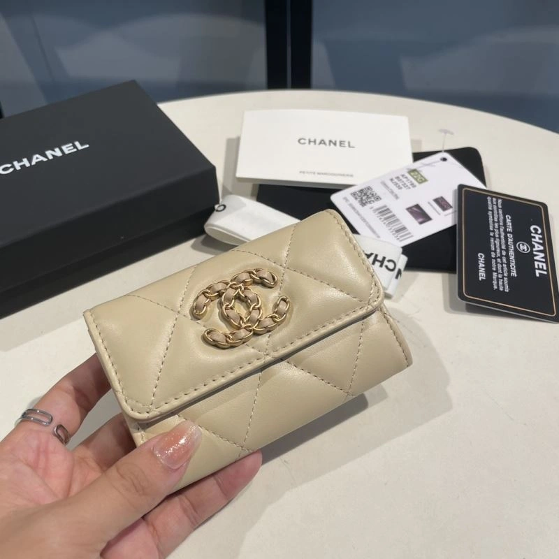 Chanel Wallet Purse Elegant 69072