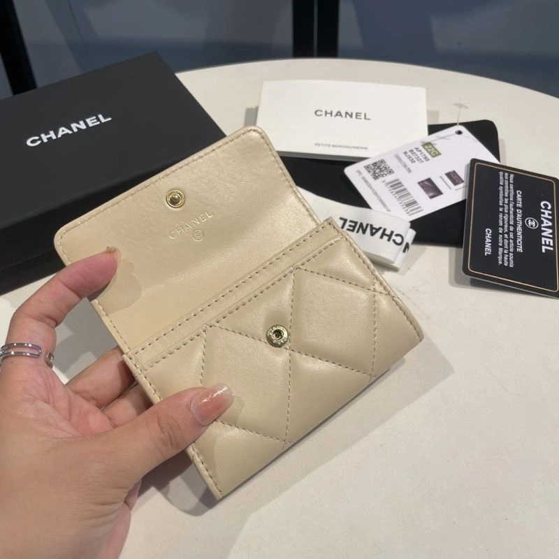 Chanel Wallet Purse Elegant 69072
