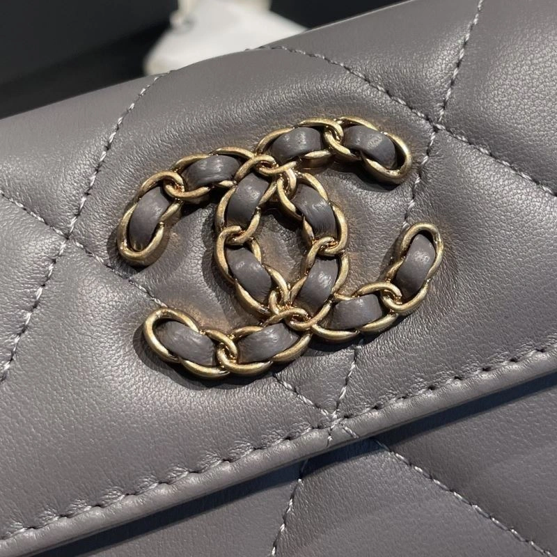 Lightweight Chanel Wallet Purse 69022