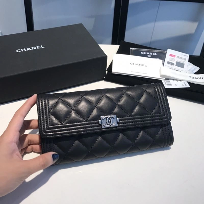 EyeCatching Chanel Wallet Purse 68935