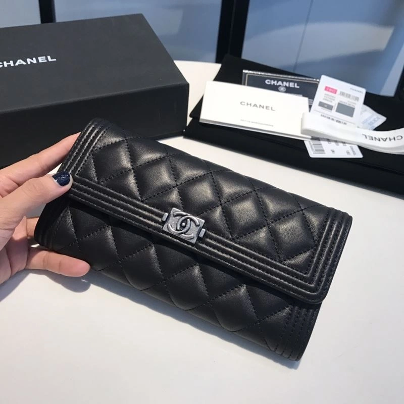 EyeCatching Chanel Wallet Purse 68935