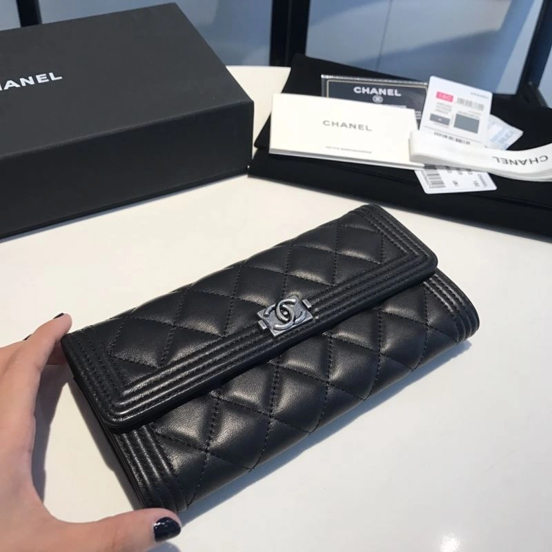 EyeCatching Chanel Wallet Purse 68935