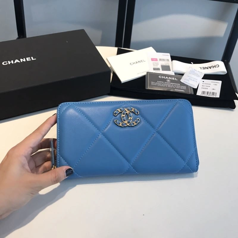 Chanel Wallet Purse Functional 68927