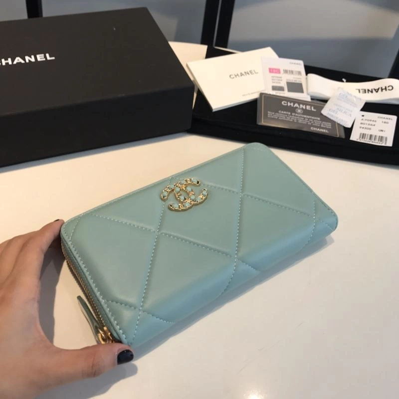 Sleek Chanel Wallet Purse 68887