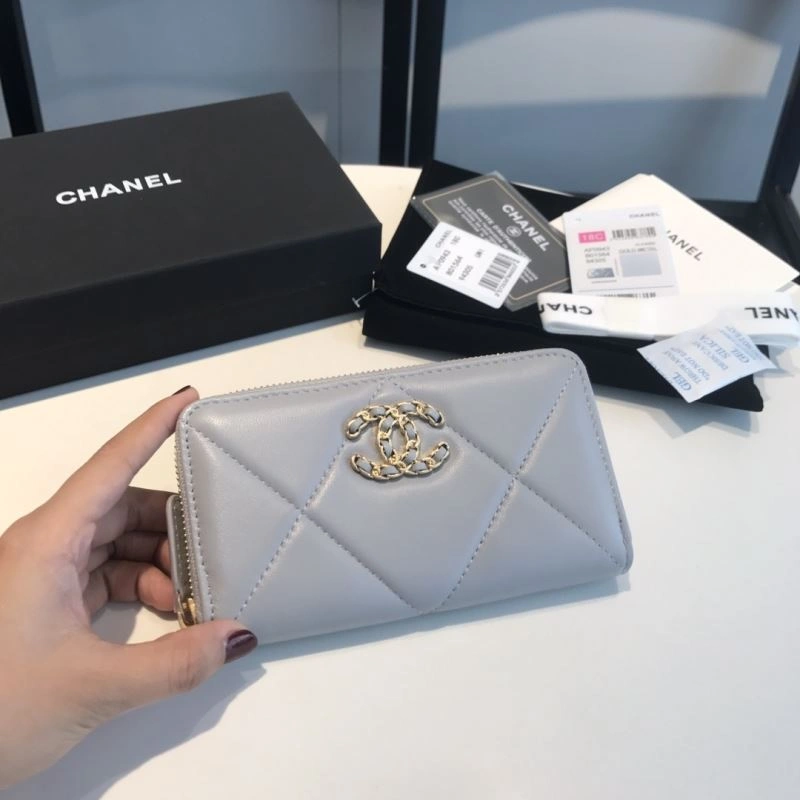 Seasonal Chanel Wallet Purse 68873