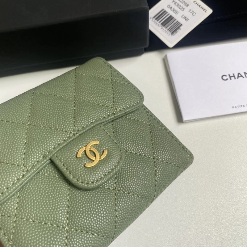 Bright Chanel Wallet Purse 68810