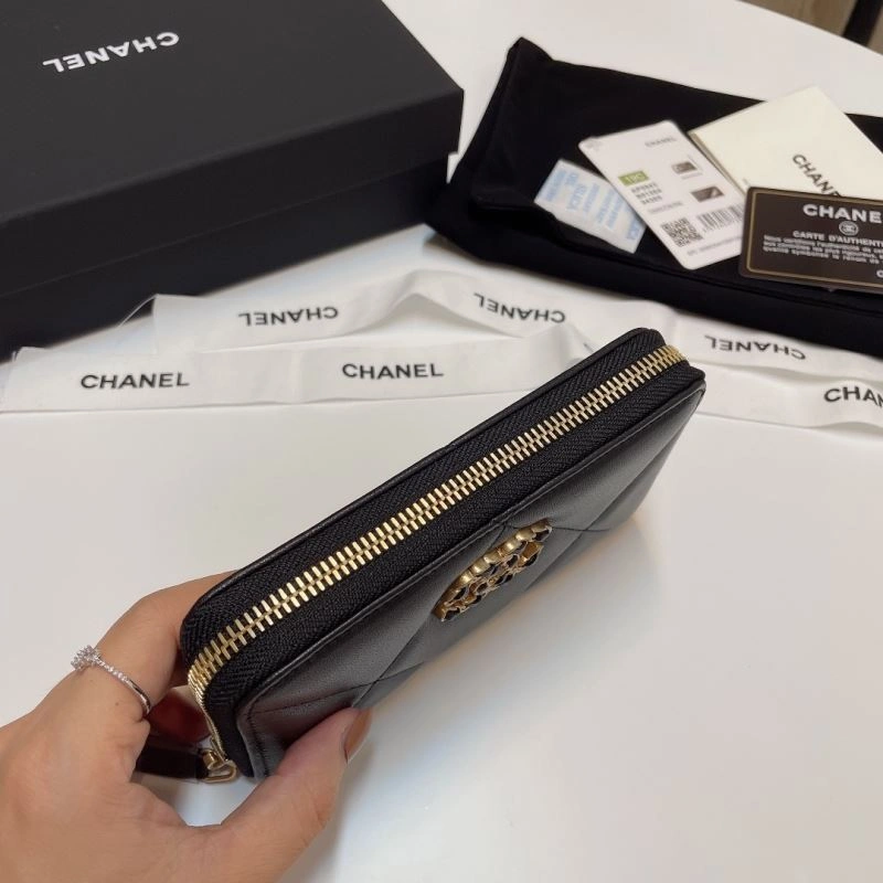 Chanel Wallet Purse ZipUp 68698