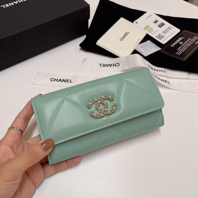 Packable Chanel Wallet Purse 68699