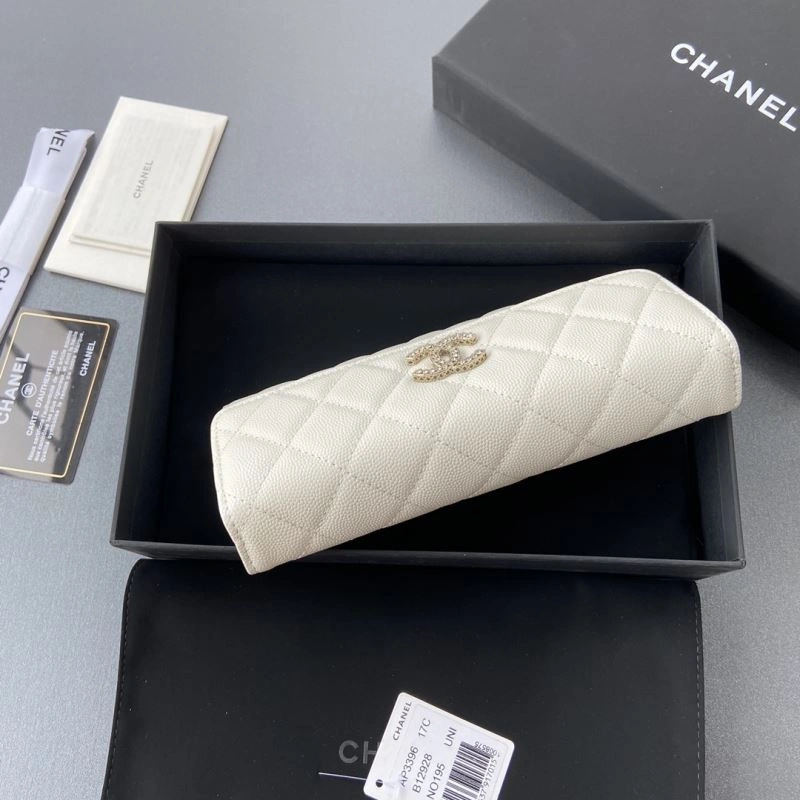 Resilient Chanel Wallet Purse 68367